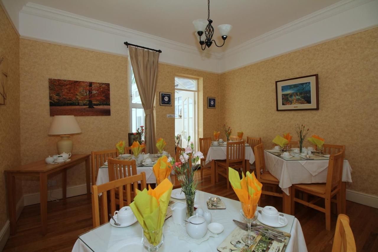 Гостевой дом Donnybrook Hall Дублин-20