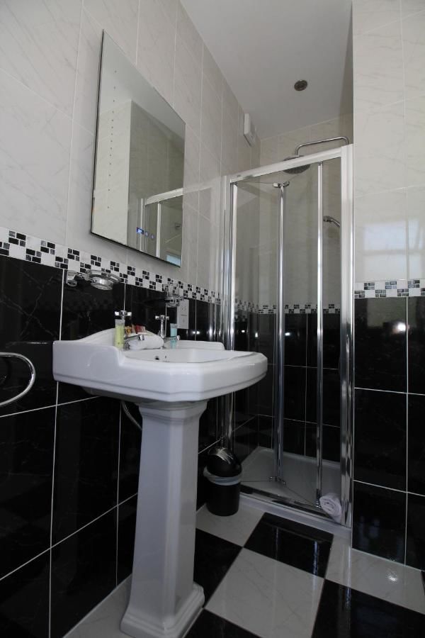 Гостевой дом Donnybrook Hall Дублин-31