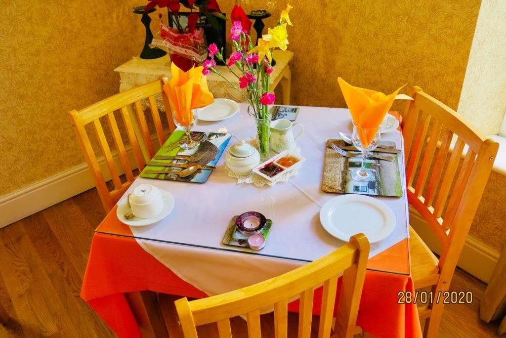 Гостевой дом Donnybrook Hall Дублин-41